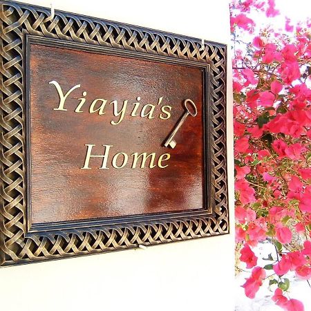 Yiayia'S Home Chalki Town Ngoại thất bức ảnh